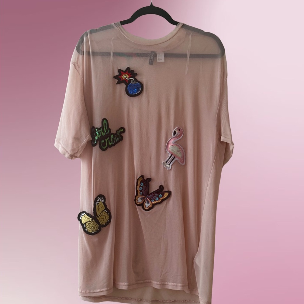 H&M Pink Mesh Short Sleeve Tee with Colorful Patches